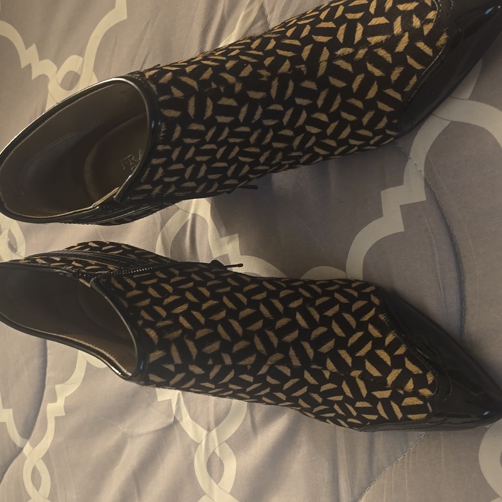 Stylish Black and Carmel-Tan Ankle Boots